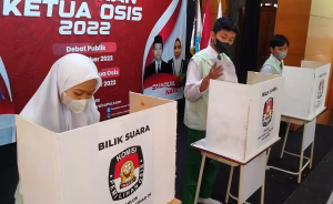 Pesta Demokrasi Sisma Orasi Kandidat Ketua OSIS SMA Negeri 1 Tuntang